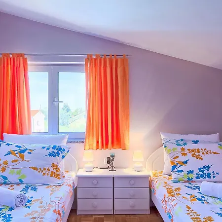 Noa Holiday home *
