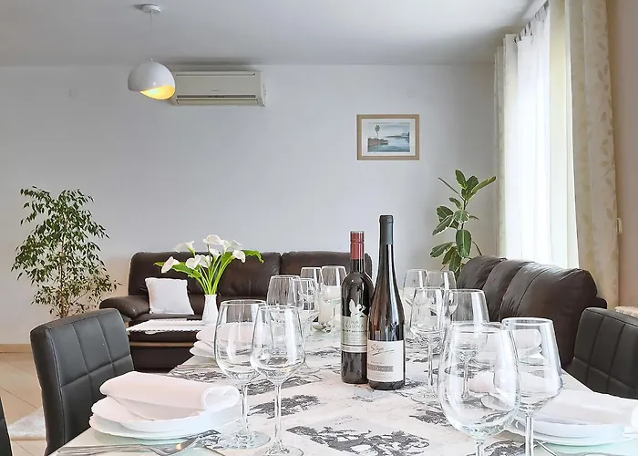 Ferienhaus Noa Pula